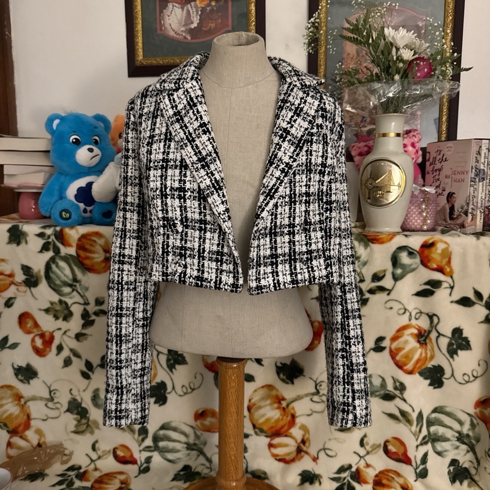 Cropped blazer